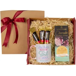 She Has Fire & Grace Gift Set Product Images